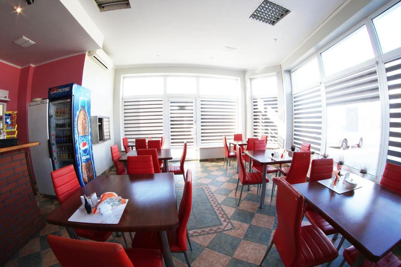 Motel Wig Sandoměř Exteriér fotografie
